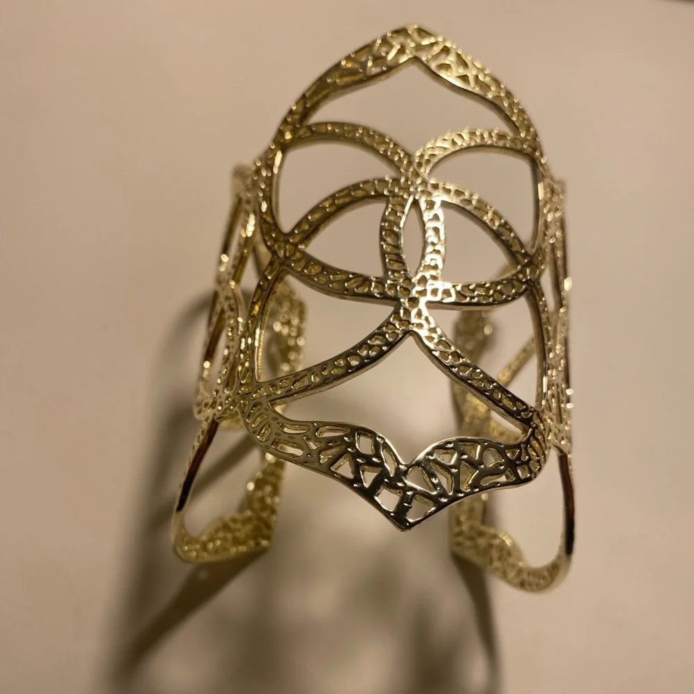Kendra Scott Ronnie Signature Bracelet - Picture 2 of 3